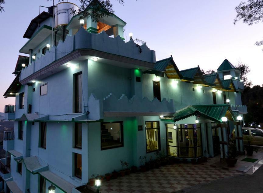 Green Oak Resort Mukteshwar Exterior photo